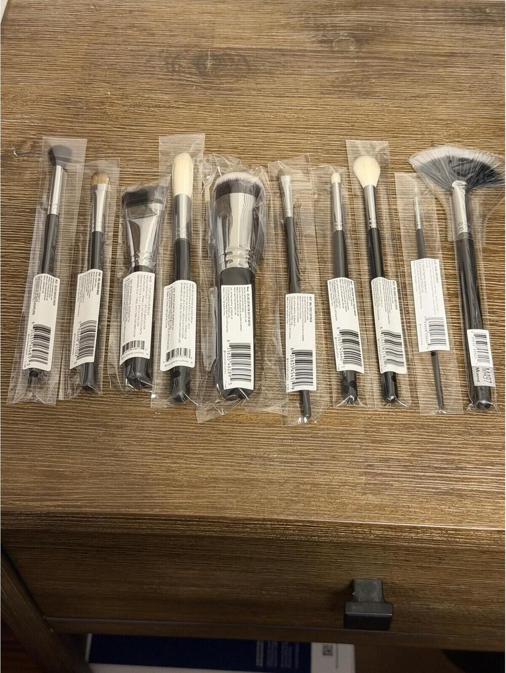 Morphe Face and Eye Makeup Brush Bundle Of 10 - Picture 2 of 5